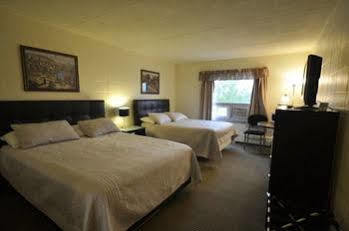 Beaverlodge Motor Inn المظهر الخارجي الصورة